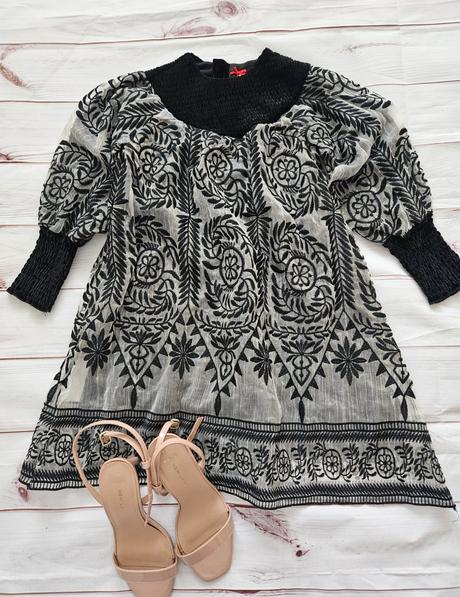 Krásne zaujímavé šaty /tunika, s