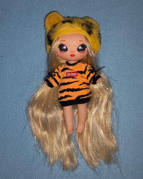 Na na na surprise bábika,