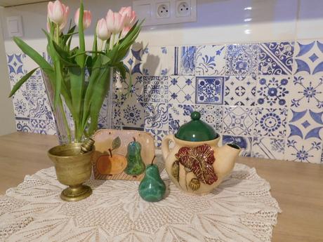 Do zelena dekorácia kuchyňe mažiar,hruška mramor,