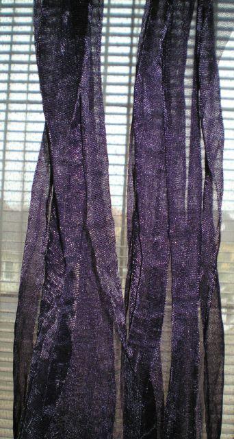 Fialová tenká šatka, l