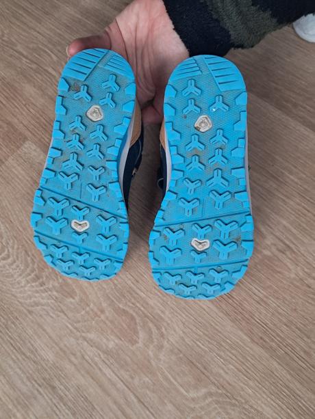 Krásne kotníkové topanky, quechua,28