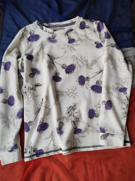 Biely top s originálnym vzorom, m