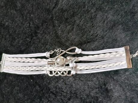 Retiazka,hodinky, náramky,náušnice,šperky, 