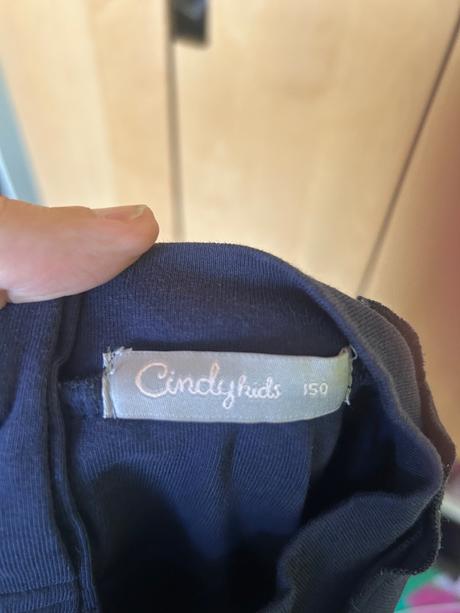 Tričko so stojačikom, 146