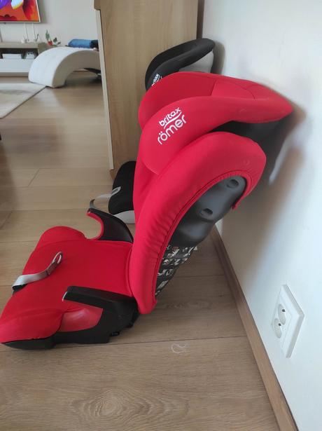 Autosedačka, britax