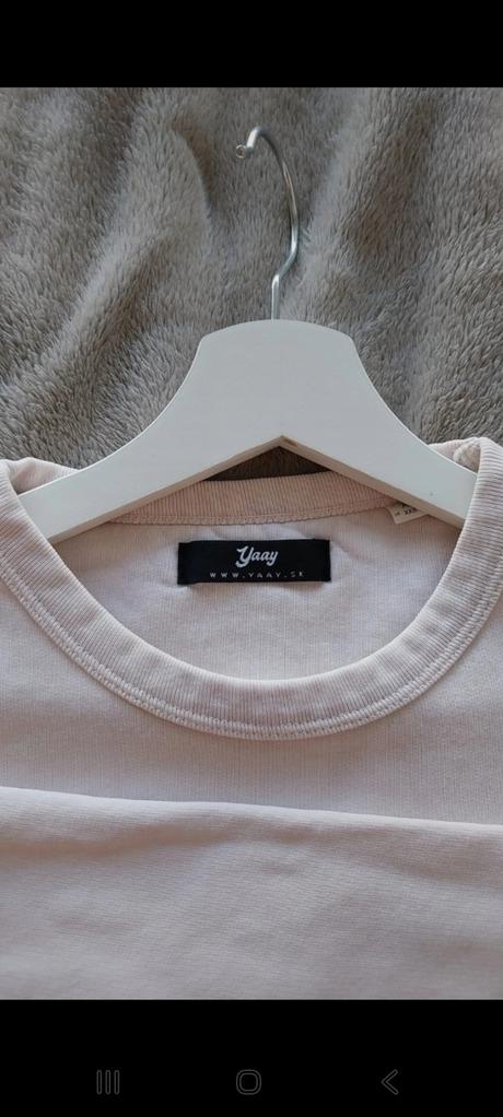 Piskacia mikina yaay, s