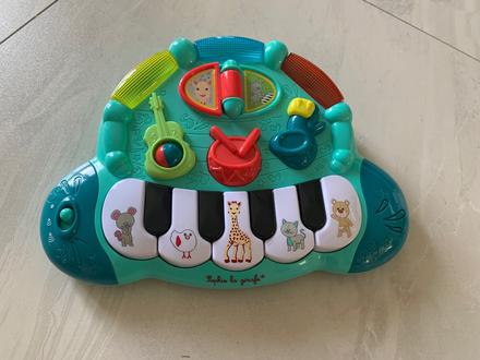 Klavir sophia la girafe, 