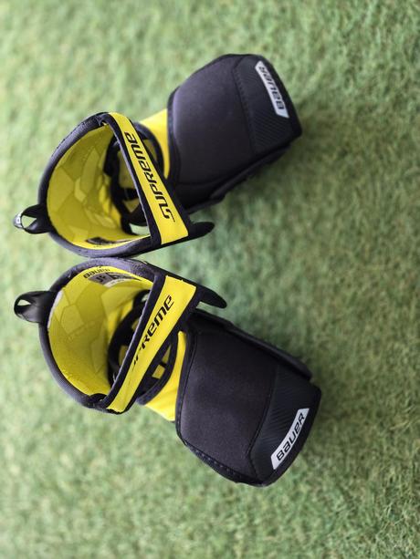 Hokejové chrániče lakťov bauer supreme m3 jr, bauer
