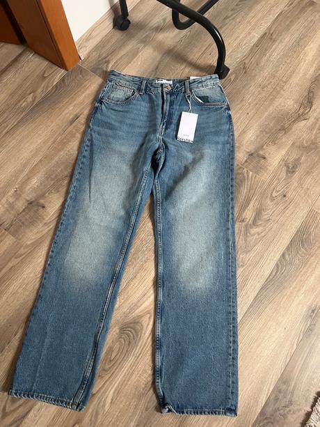 Bershka rovné diznsy, bershka,l