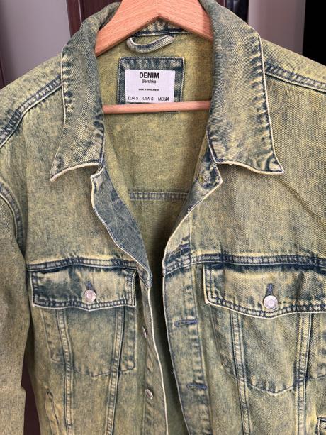 Krásna oversized bundička, bershka,s