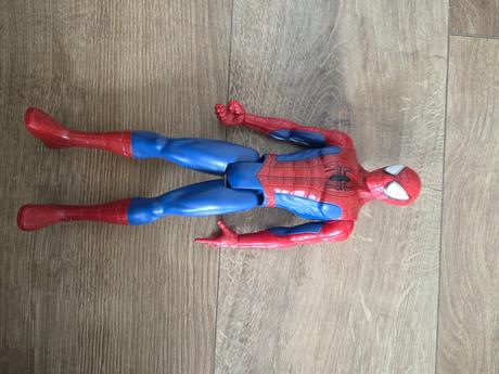 Hasbro e73335l2 - marvel spider-man titan hero ser,