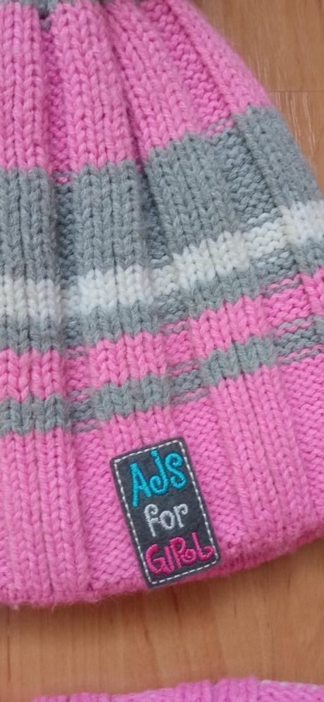 Čiapka a nákrčník, ajs,134