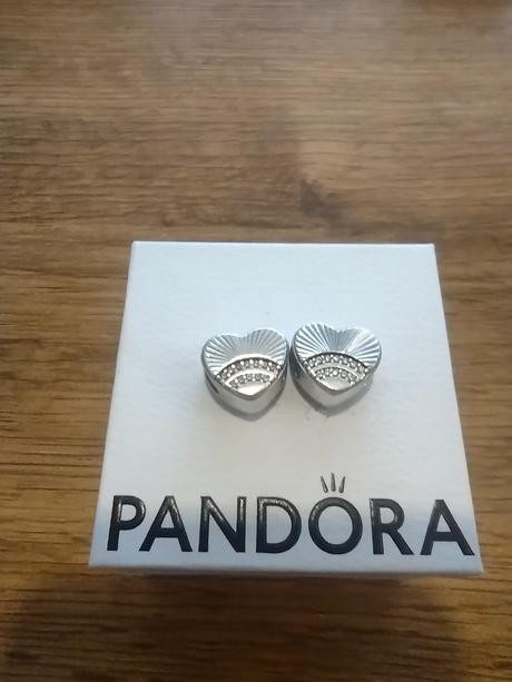 28ks pandora prívesky., pandora