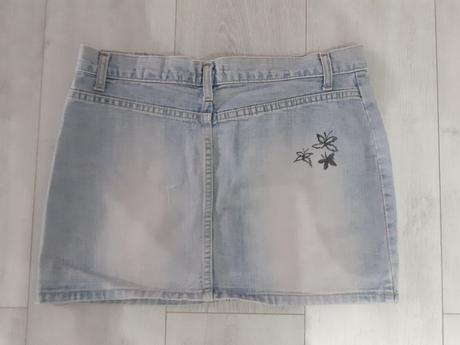 2+1 damske kratke nohavice + sukna, 40