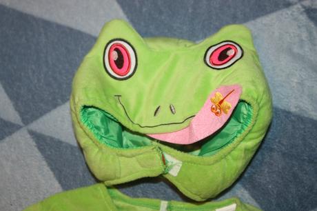 Kostym zabka vel. 1,5- 2 roky, 