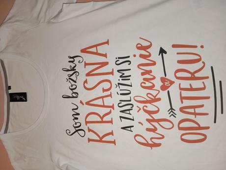 Tricko nenosene recesia, l