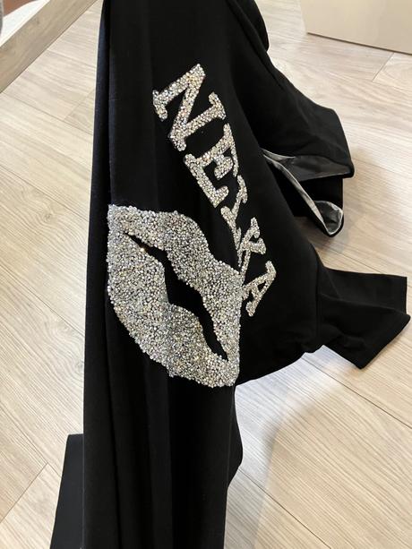 Saty pre nelku 10-13 rokov, original usite, cierne, 146