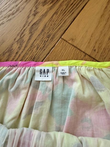 Top, gap,152