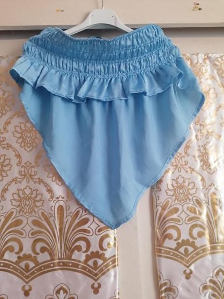 Volánový crop top, 176