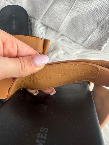 Hermes chypre šľapky, 38