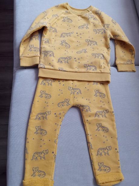 Tepláková súprava, 92