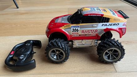 Autíčko na diaľkové ovládanie, 