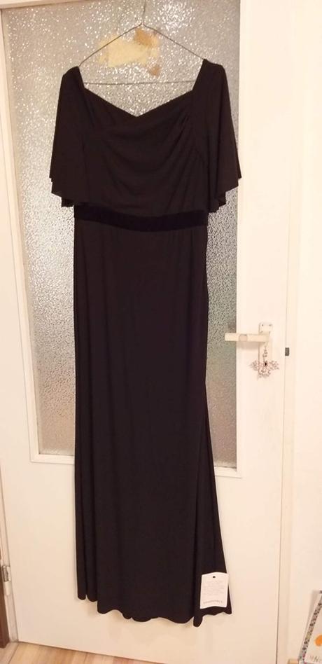 Nenosené šaty pc 160e, chantall,s