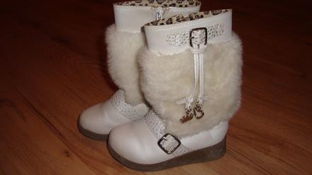 Dievčenské čižmičky..., 25