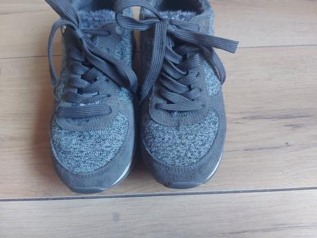 Zateplene tenisky, skechers,35