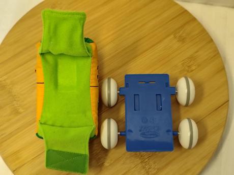 Naťahovacie autíčko taxík, melissa & doug, r. 2015,