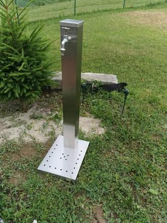 Záhradný stojan na vodu 1m,