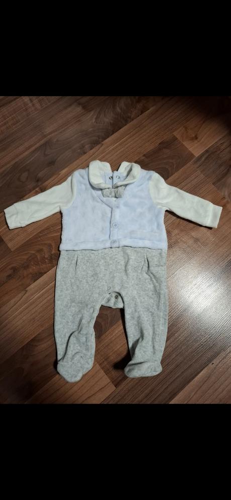 Slavnostny overal, 56