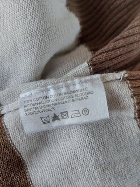 Prúžkovaný hnedo-biely sveter, c&a,l