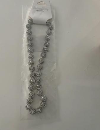 Náhrdelník s krištalikmi, 
