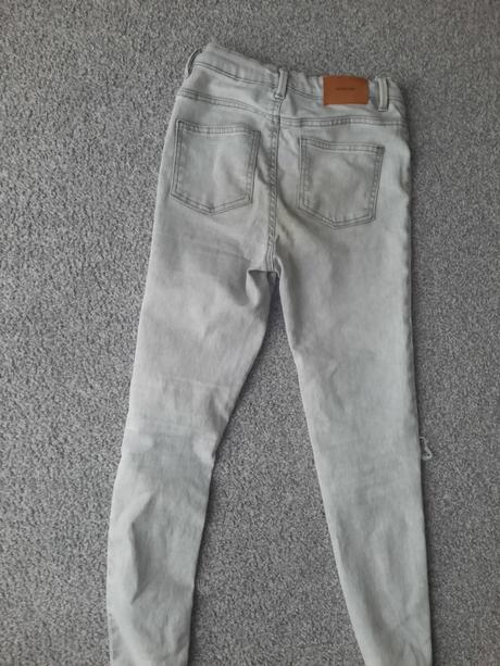 Roztrhane rifle, reserved,152