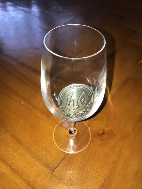 Sklenený pohár na víno - 40 rokov,