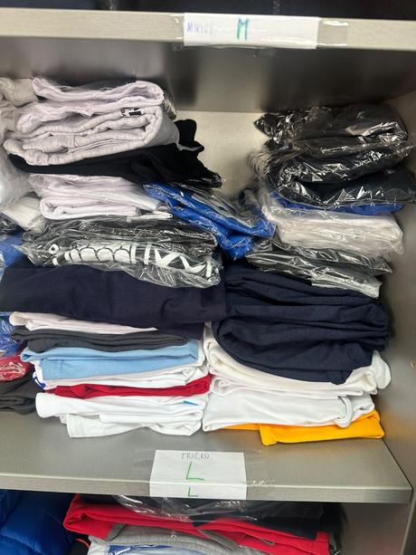 Balík 10 nových reklamných tričiek, l