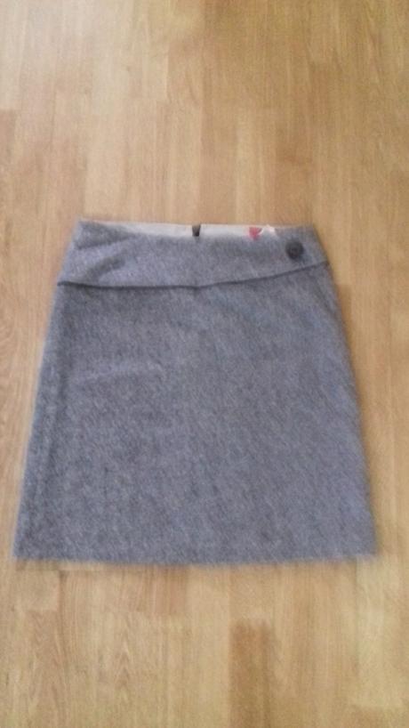 Predám dámsku teplejšiu sukňu, m