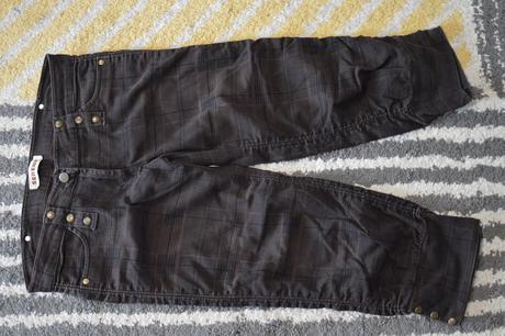 Trojštvrťové nohavice, 38