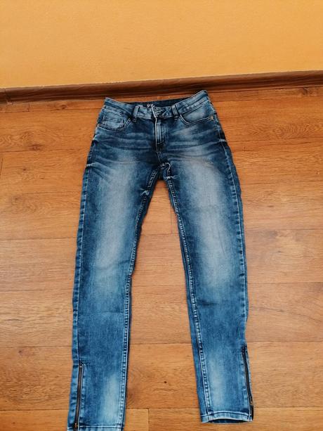 Dievčenske rifle, 164