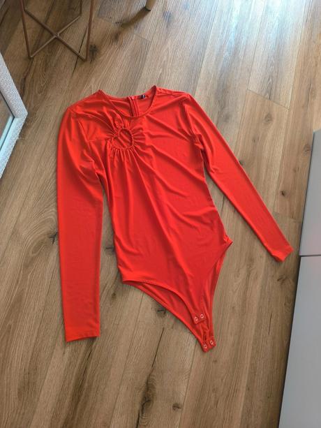 Červené body, sinsay,s