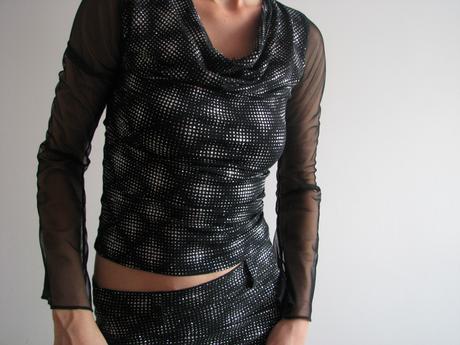 Pekný príležitostný top, s