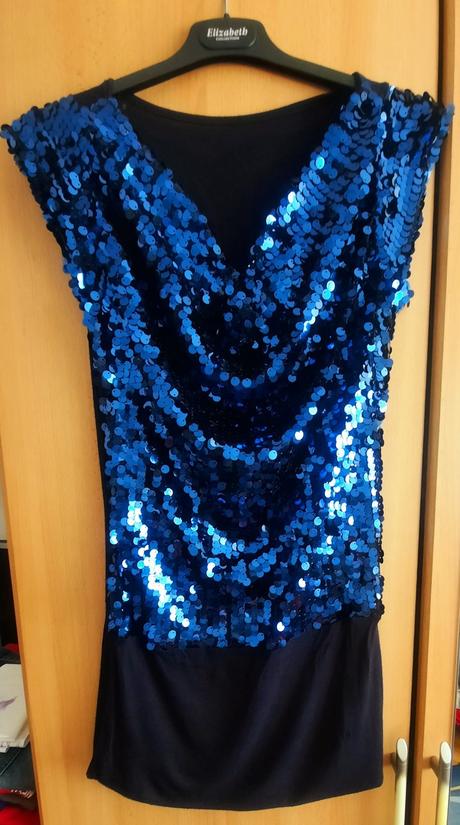 Predám elegantné krátke šaty, m