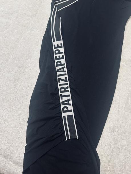 Dlhé čierne asymetrické letné šaty patrizia pepe, m