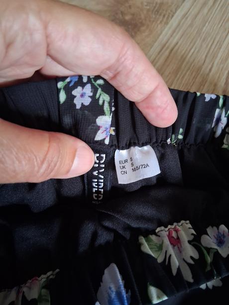 Sukňa s vysokým rázporkom, h&m,s