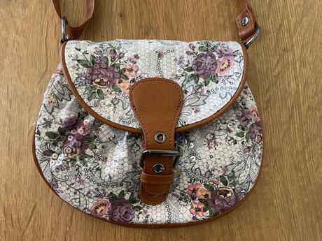 Dievčenská kabelka, 