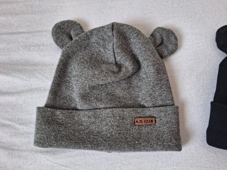 Čiapky s uskami 44-46, 80