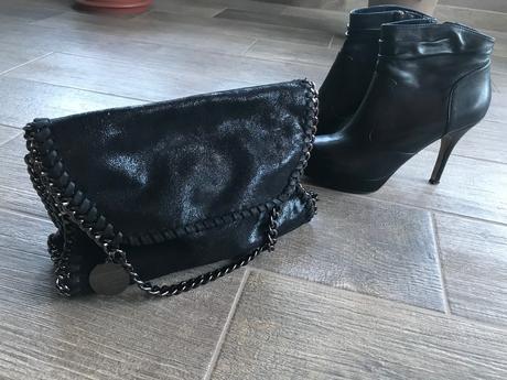 Štýlová crossbody kabelka,