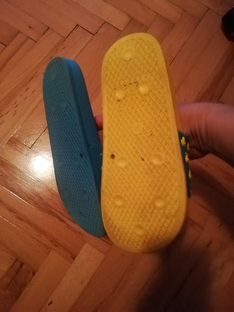 Dedoles šľapky, 31