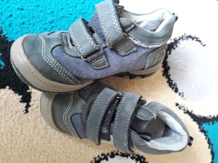 Protetika tenisky, 26